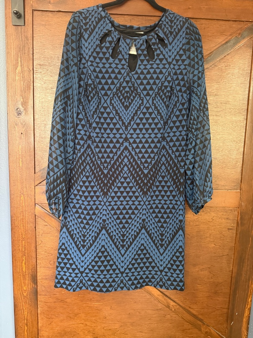 Danny & Nicole Blue and Black Geometric Long Sleeve Tunic Dress